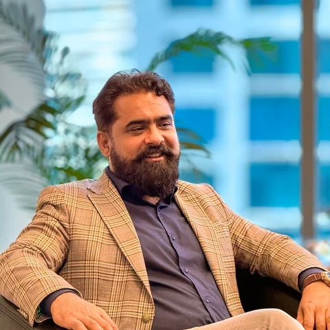 Yasir Akbar